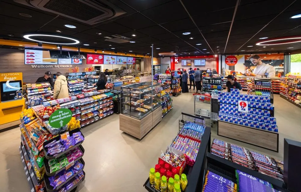Een Circle K store bij een Total tankstation